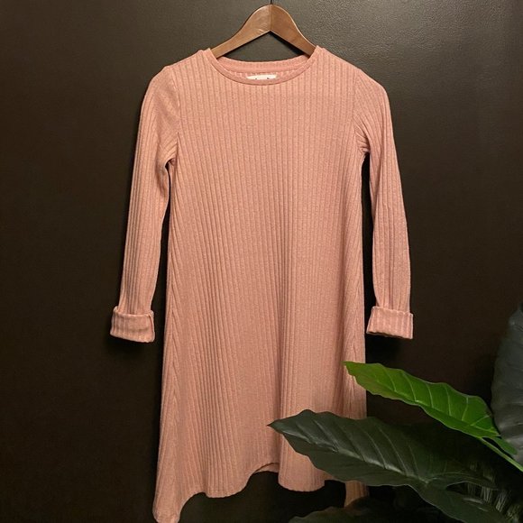 Girl's Dress - Picture 3 of 4